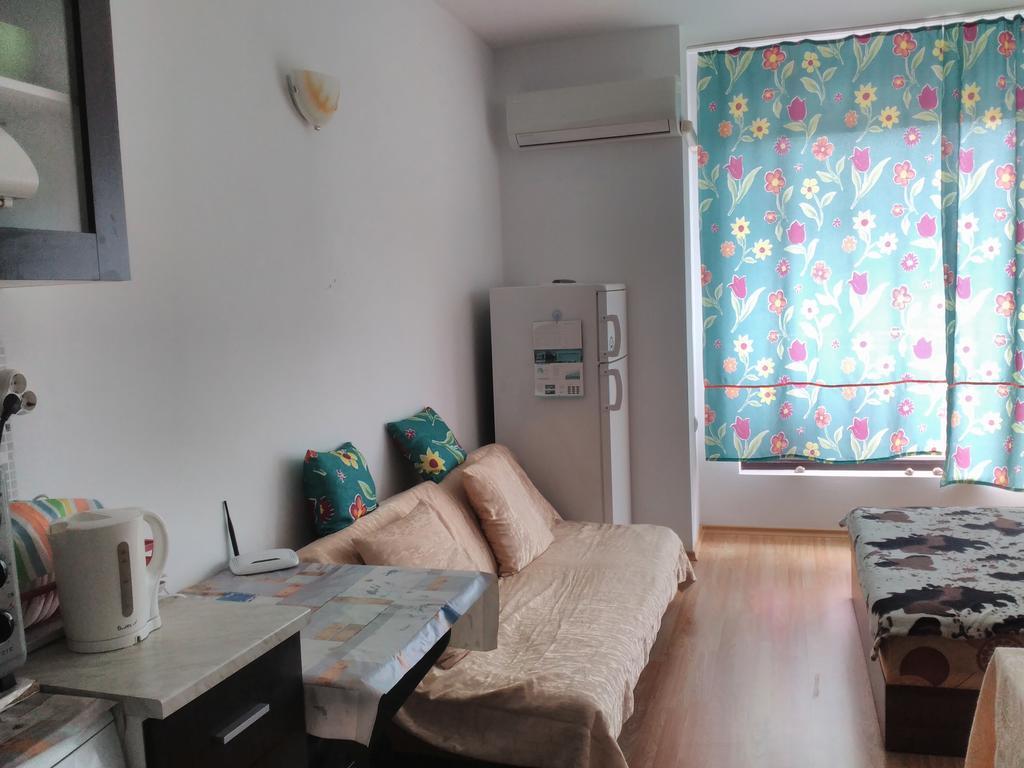 Sea Apartment Burgas Extérieur photo