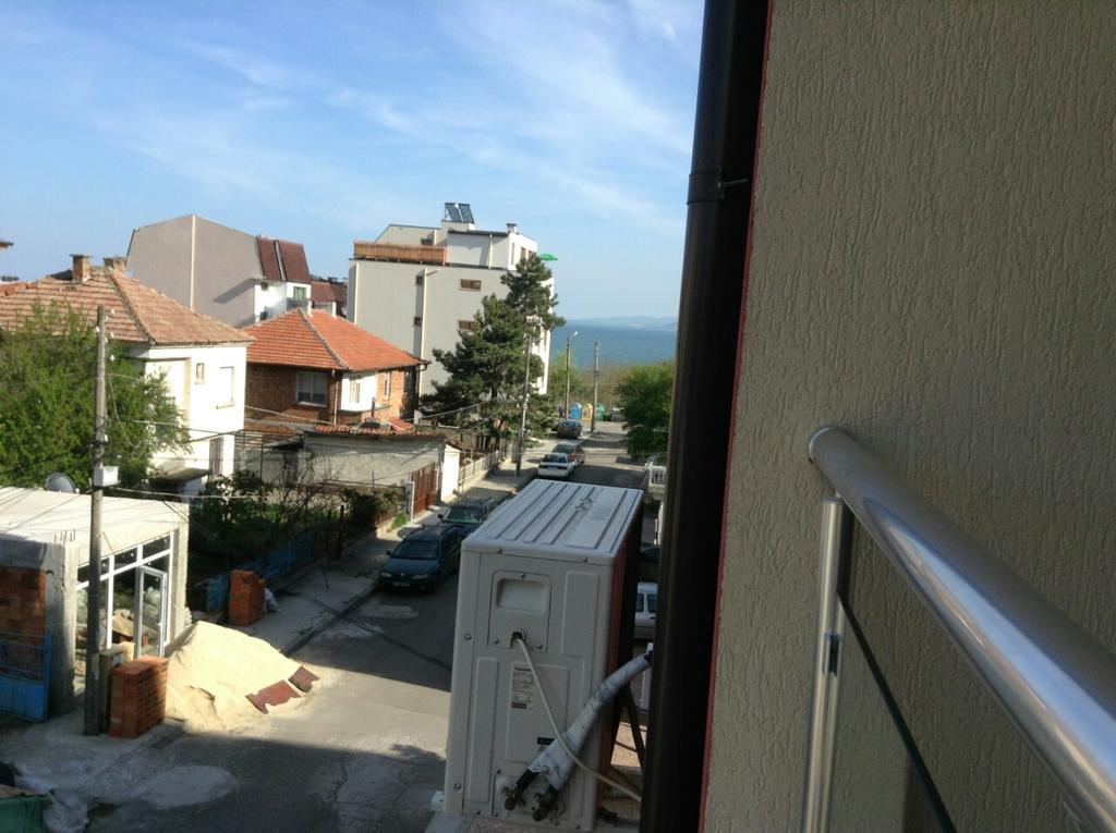 Sea Apartment Burgas Extérieur photo